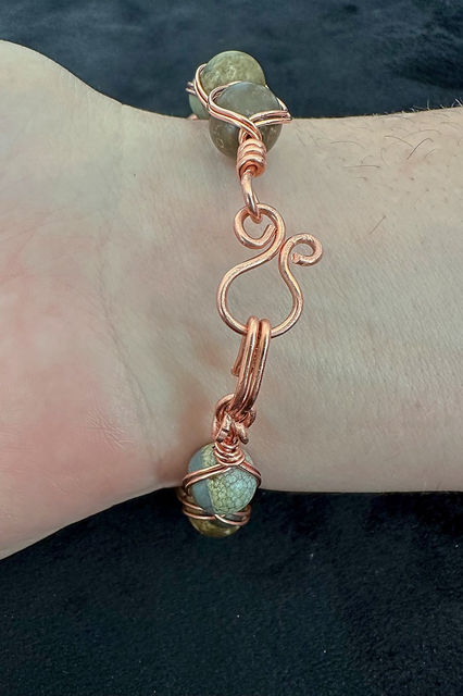 bracelet closure