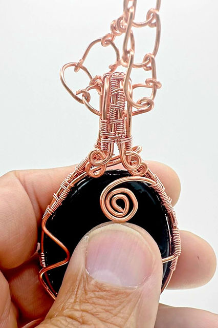 Onyx Cabochon Link Necklace back top
