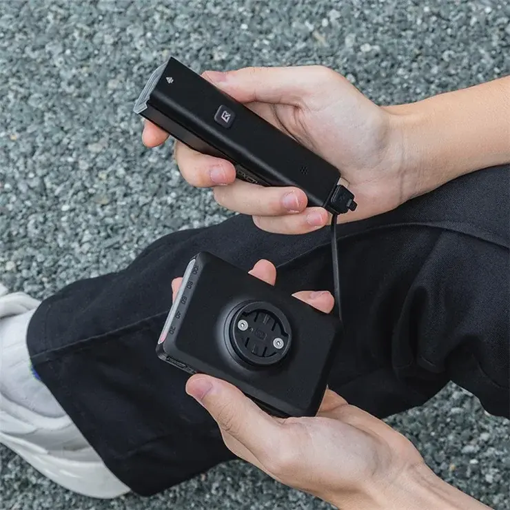 Thumbnail: Power bank-тай урд гэрэл