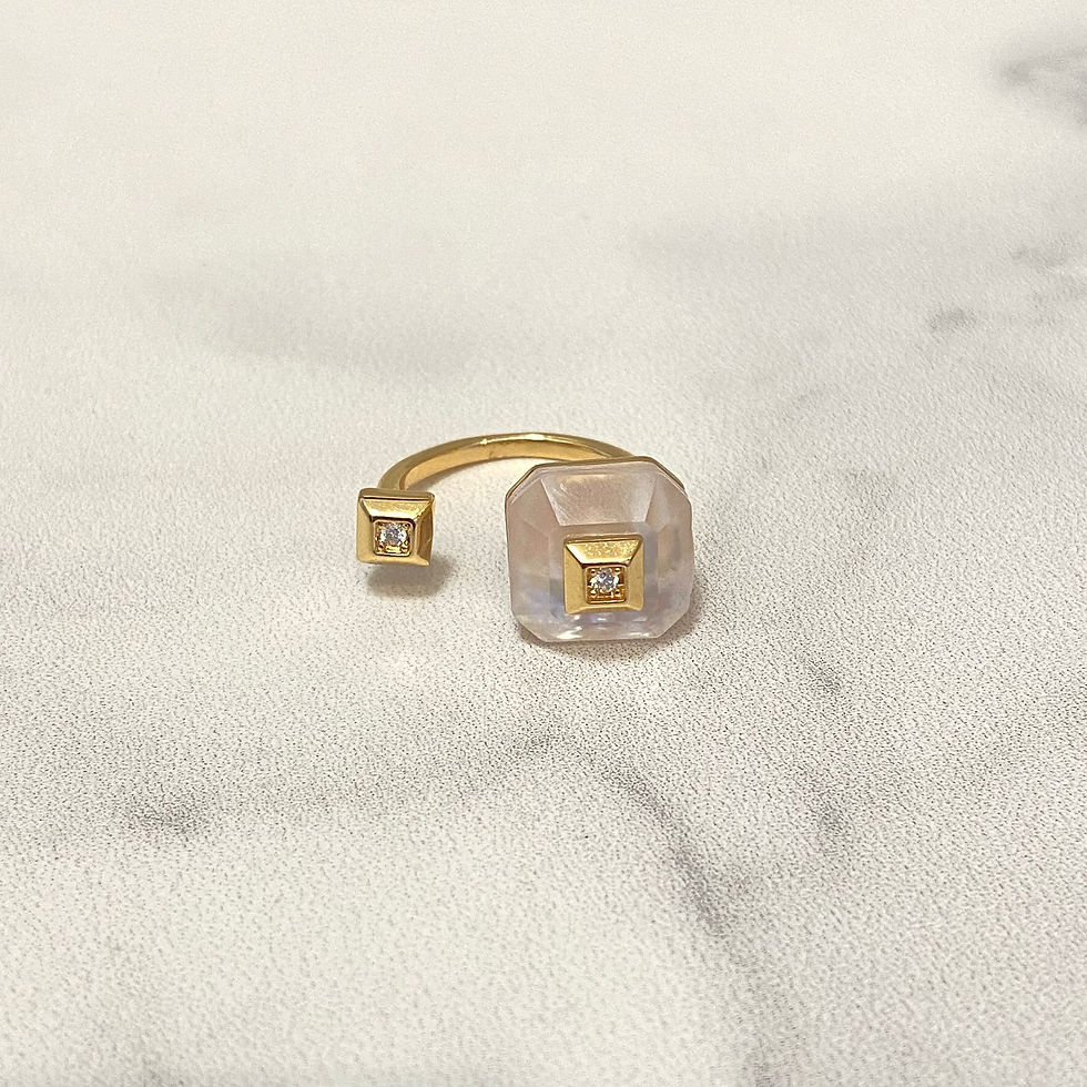 Miniatura: ANEL ENTREABERTO COM PEDRA CINTILANTE BANHO:DOURADO