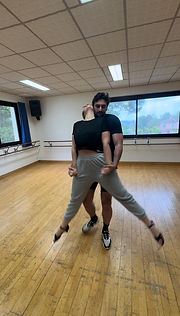 Professeur de salsa bachata à domicile Montpellier