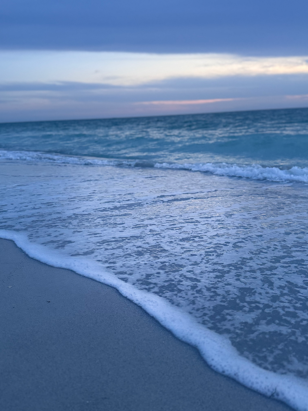 On May 3, 2025, Grammy and Pop Pop embarked on yet another unforgettable adventure, this time to the picturesque shores of Pass-a-Grille Beach in Florida. Known for its charming atmosphere and stunning sunsets, this lovely beach promised a magical evening, and it did not disappoint.