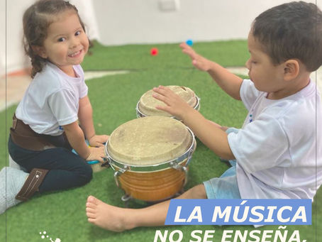 La música no se enseña... la música se vive.