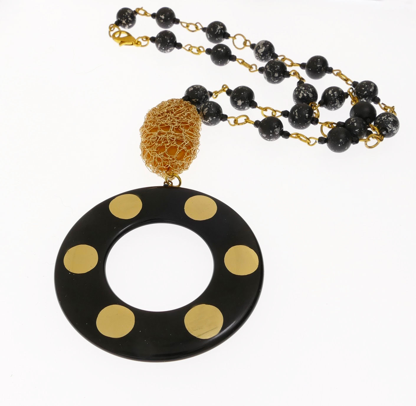 שרשרת אוניקס וגולדפילד