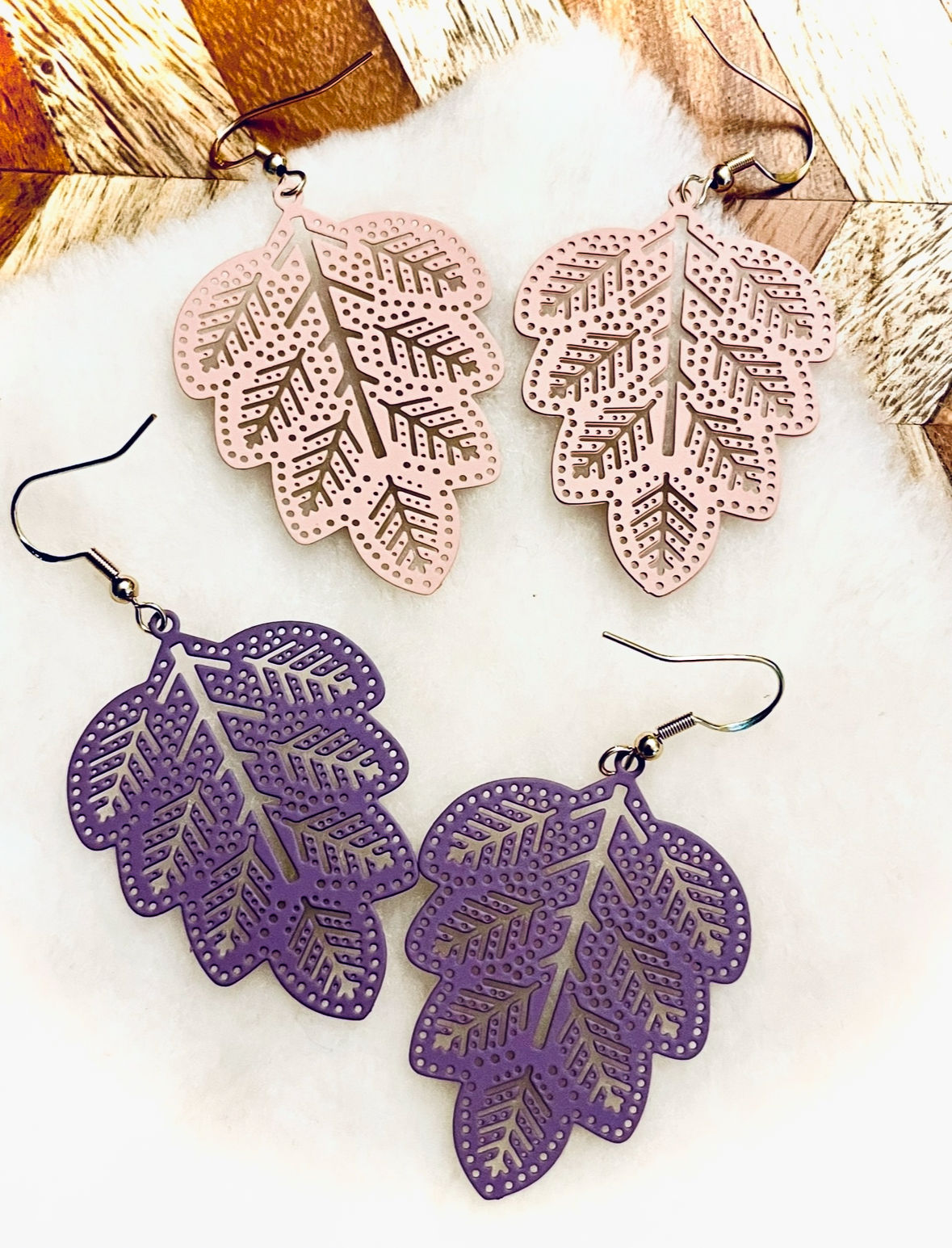 MYSTERY Pair Filigree Earrings 