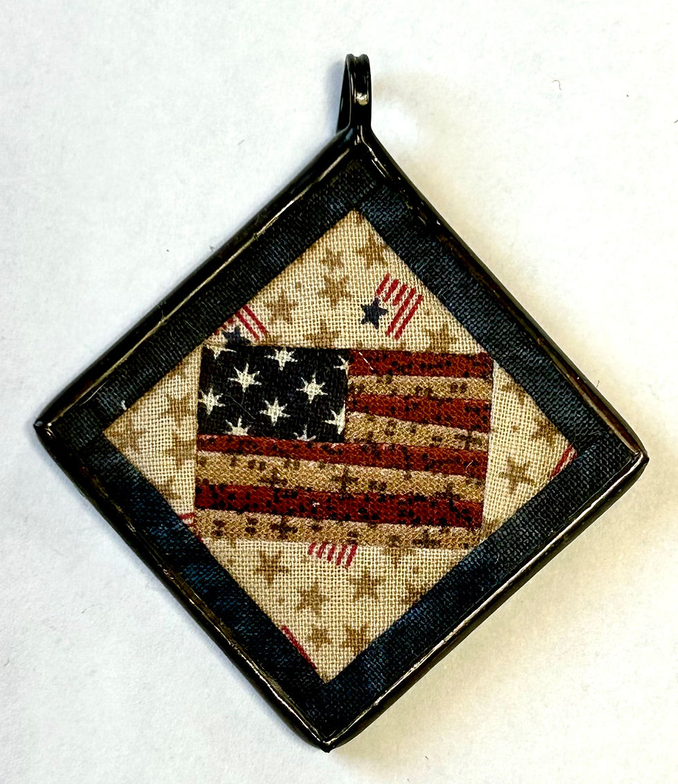 1 1/2" American Flag Pendant