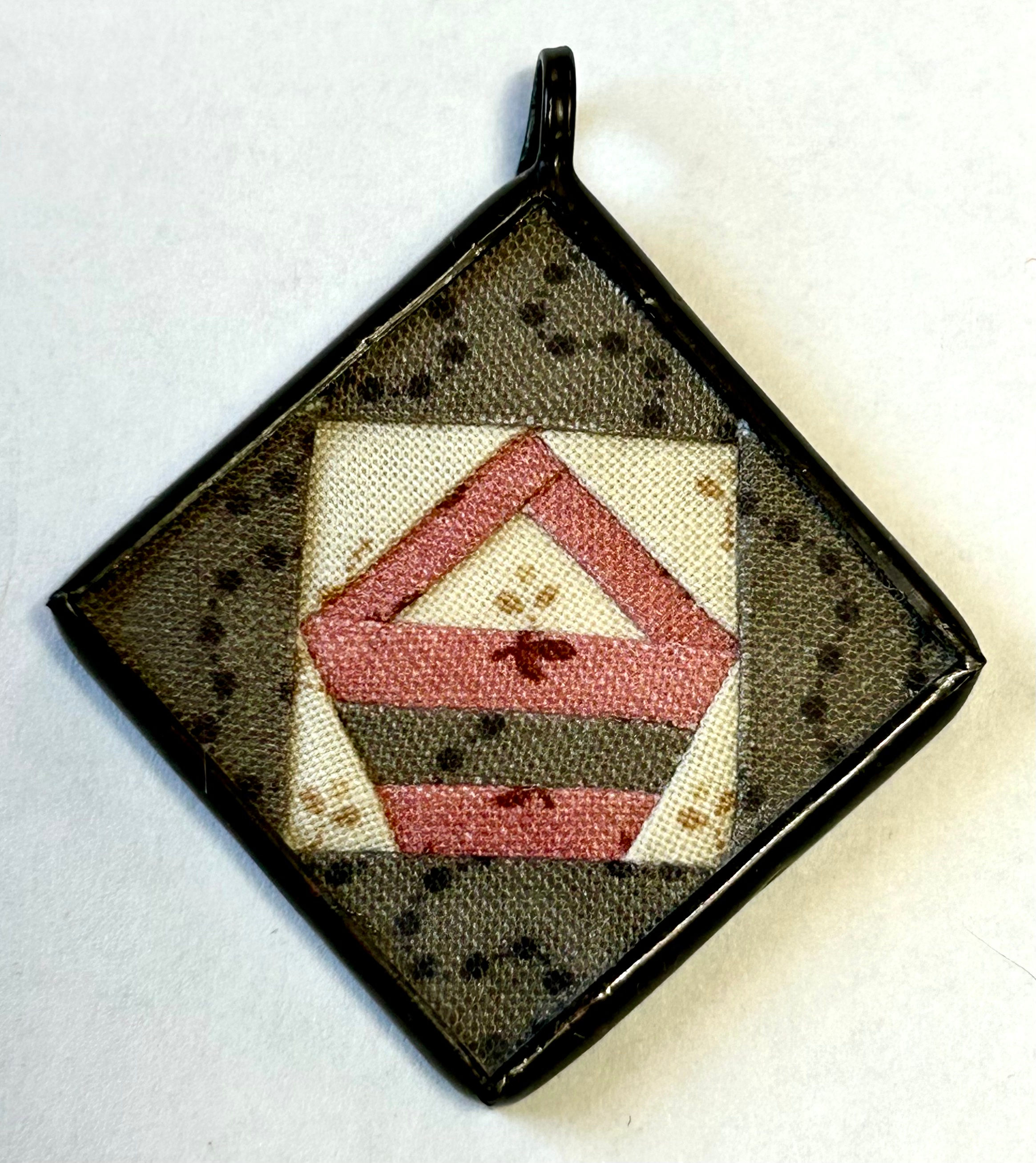 1 1/4" Basket Pendant