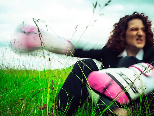 A Vivacious New Single from Emanuela