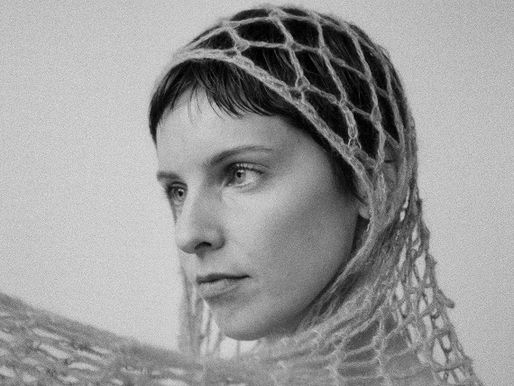 Emma Lindquist Releases An Album That Speaks Volumes