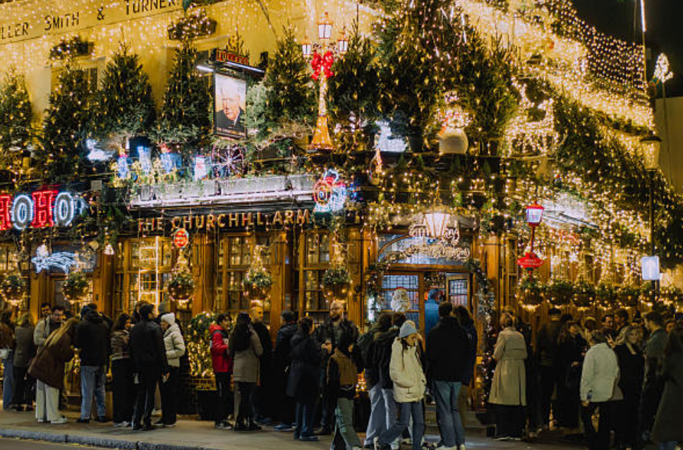 Churchill arms_londen_ontdeklonden_kerst.png
