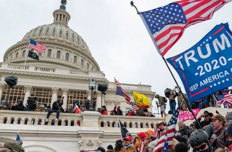 Jan 6 Video Shows 38% of Protesters Were Waved Through West Terrace Door by Cops: Sen. Johnson