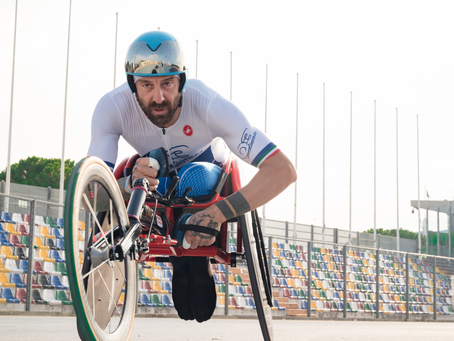 Caro Ivan, premettendo che siamo molto contenti di averti nella nostra grande famiglia, non vediamo l'ora di vedere la tua foto con la nostra maglietta rossa!