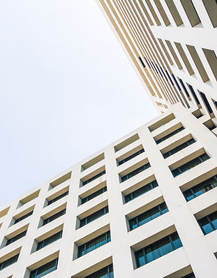 Photo d'un immeuble neuf représentant l'expertise promotion immobilière de CINALTA