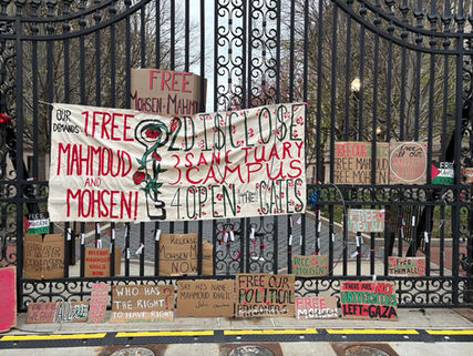 Students and alumni lock themselves to Amsterdam gates demanding Columbia protect students from ICE