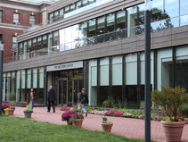 Barnard launches AI for staff open enrollment, plans campuswide implementation of ‘concierge’ tool