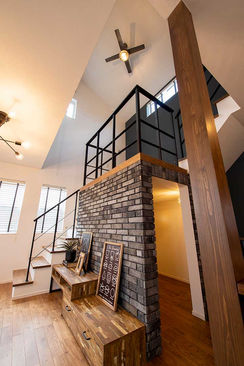 自分時間を楽しむ
ブルックリン スタジオ|株式会社つづく|岐阜県高山市