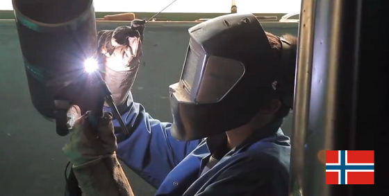 SVEISERE 141 / PIPEFITTER TIL NORGE