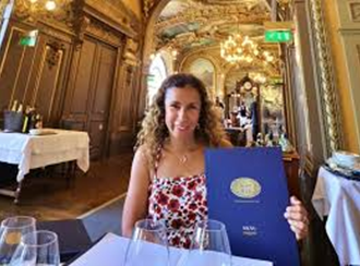 EL COMENSAL TOMA EL MANDO