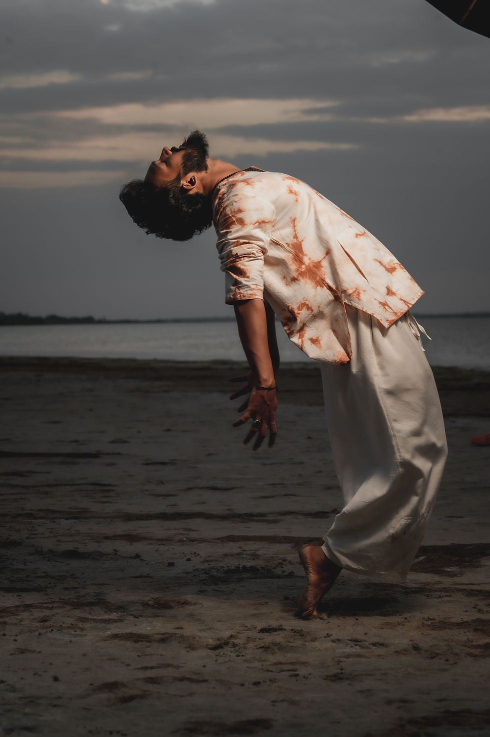 LA COSMO YOGA KURTA NATURAL DYE UNISEX