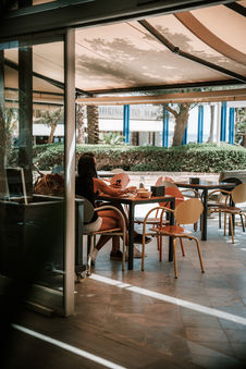 Real estate photoshoot in restaurant Malaga