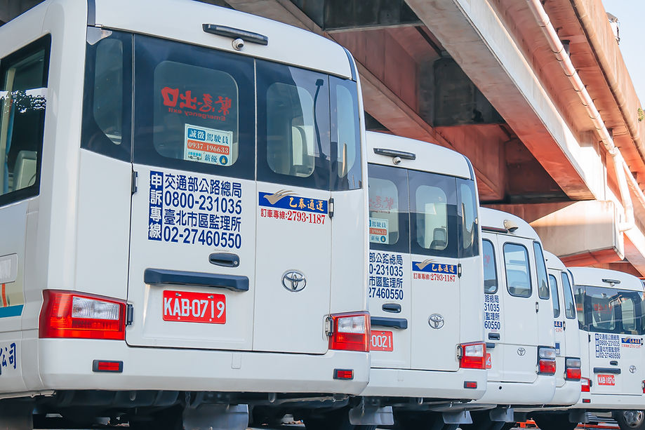 20-seater bus