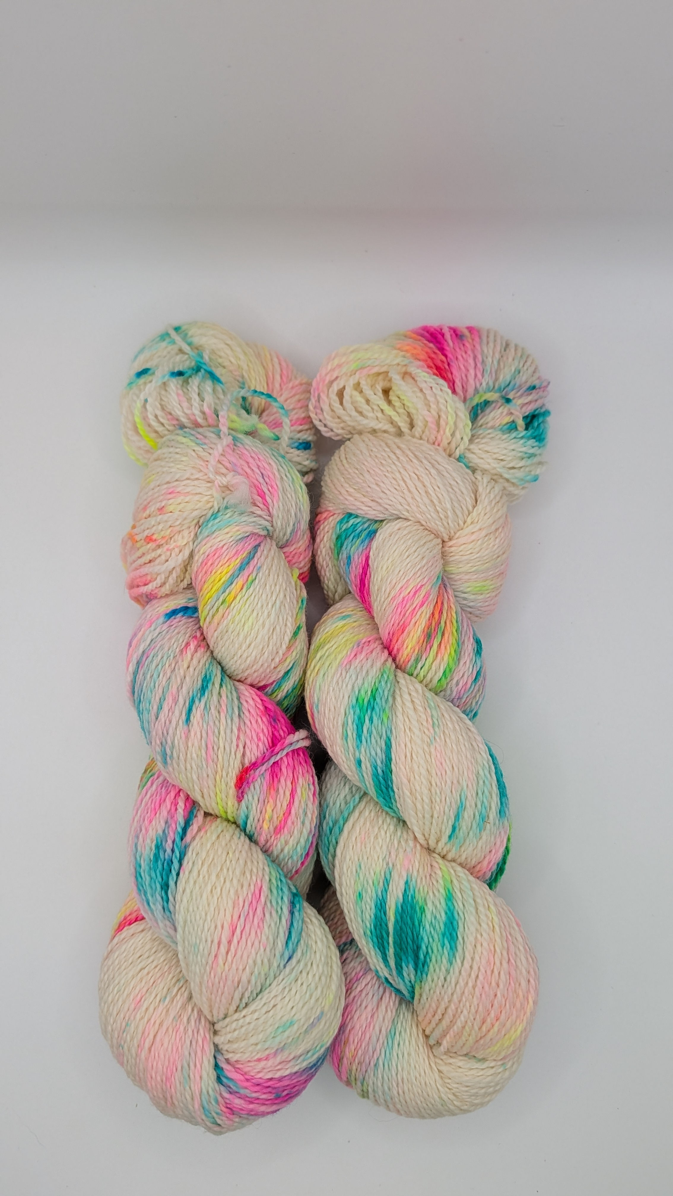 Yarn Mop 4ply 75% Superwash Merino 25% Nylon