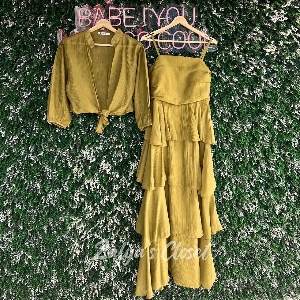 Thumbnail: 2pcs Crop Top and Tired Dress 