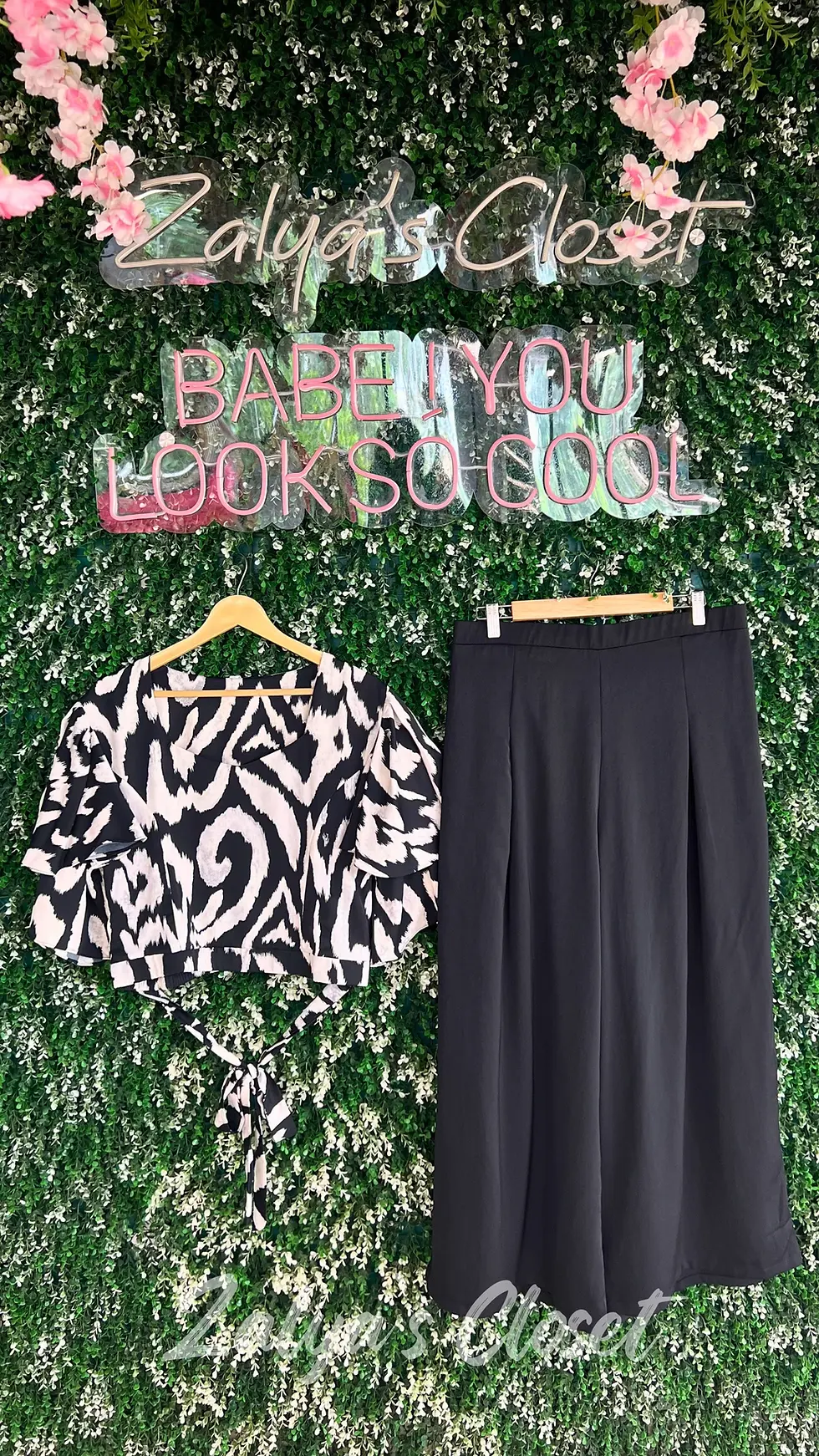 Thumbnail: Printed Plus Size Crop and Pant Co-ord Set