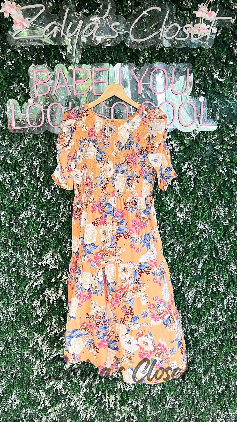 Thumbnail: Printed Puff Sleeves Dress with the Belt