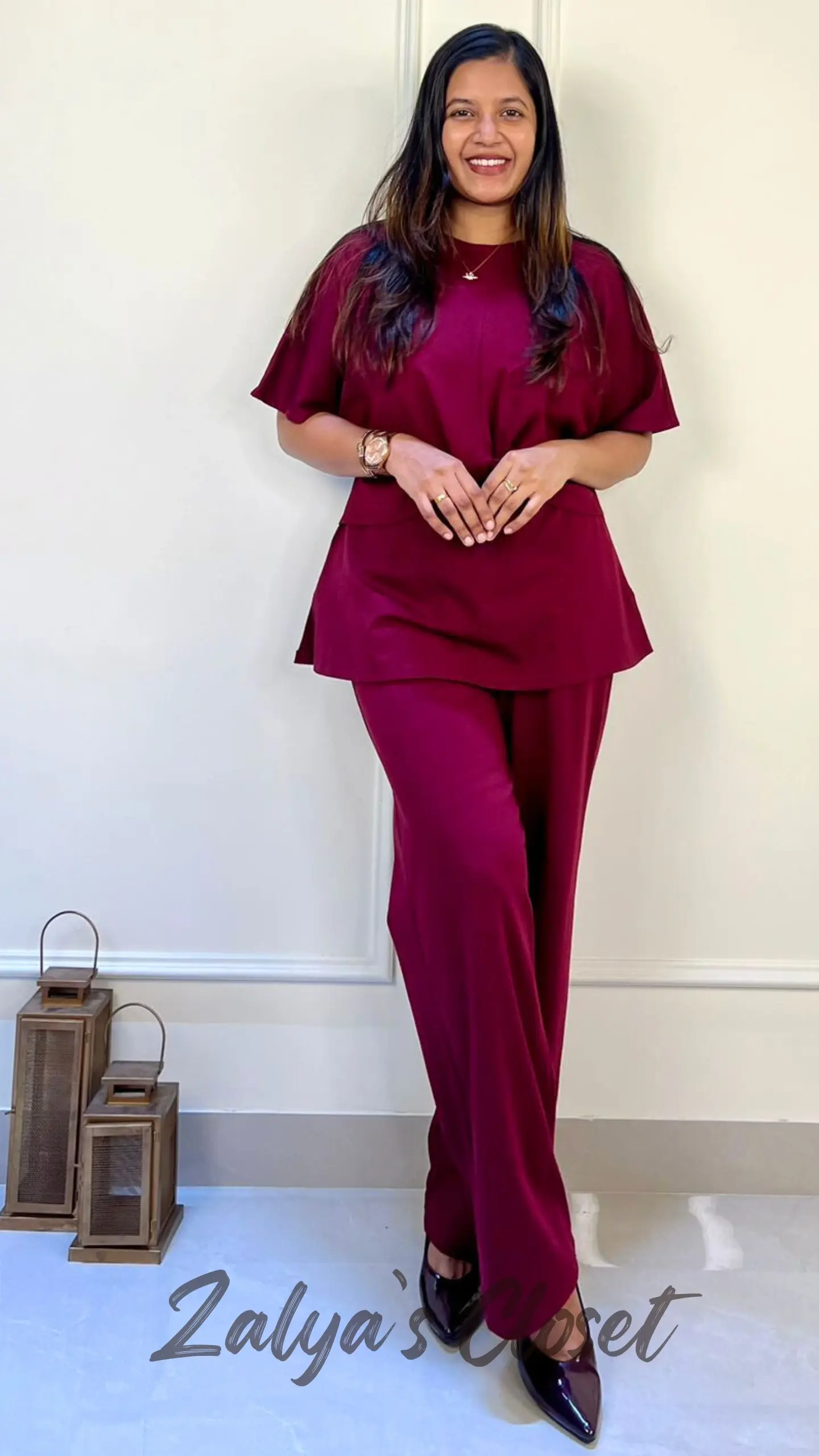 Maroon Knot Detailing Travel Set