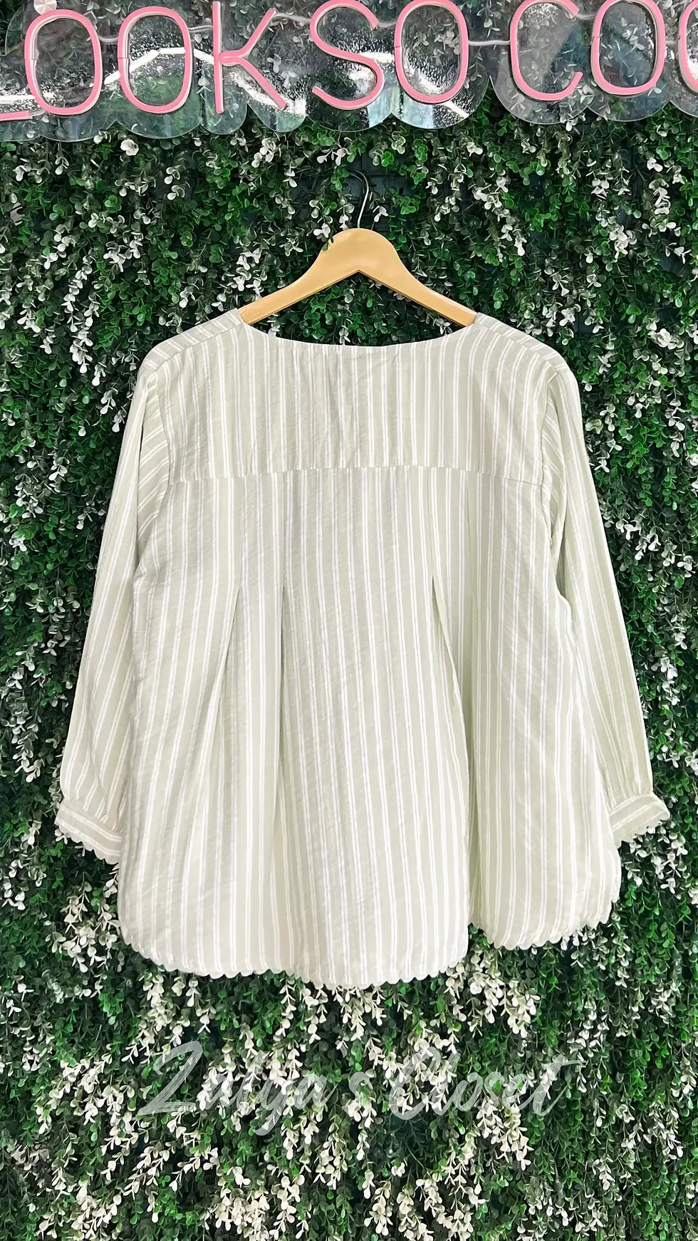 Thumbnail: Vertical Striped Plus Size Shirt