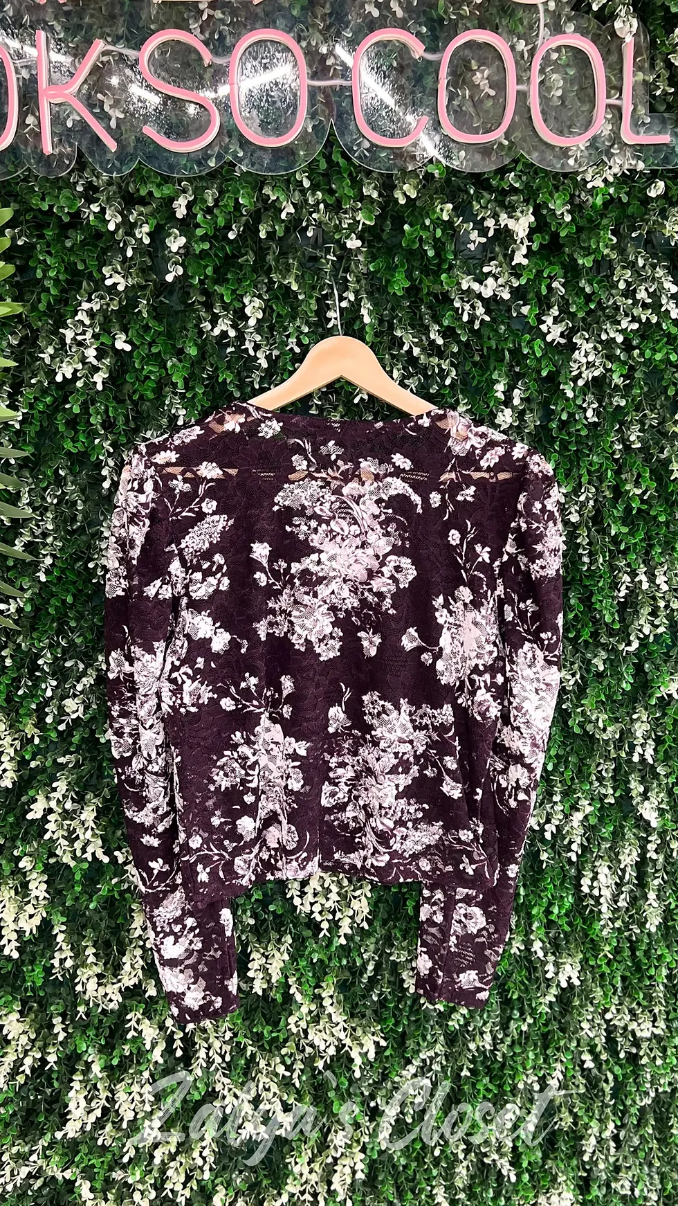 Thumbnail: Crop Lace Tops