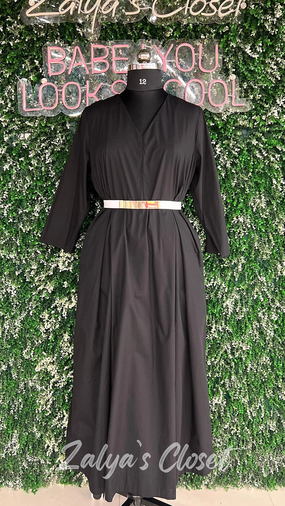 Thumbnail: Black Pleat Detailing Poplin Maxi
