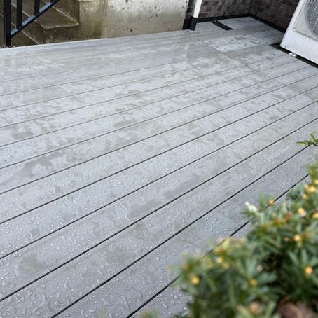 NeoLine composite decking with pedestal joist system