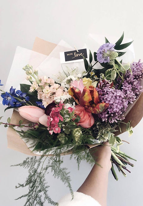 handheldbouquet.jpg