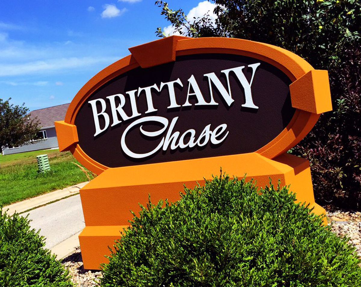 Cost Effective Monument signs constructed of brick, stone, metal and foam.  Instasigns, in Carroll County, Maryland designs and monument signs.