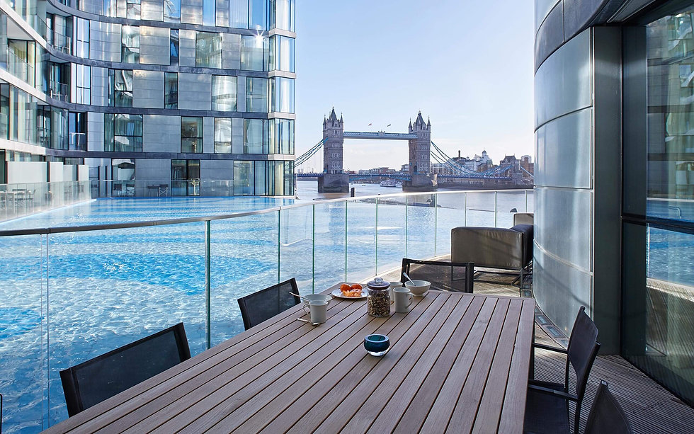 cheval-three-quays-deluxe-2-bed-suite-fl