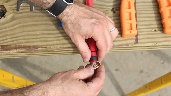 Installation guide of pex pipe
