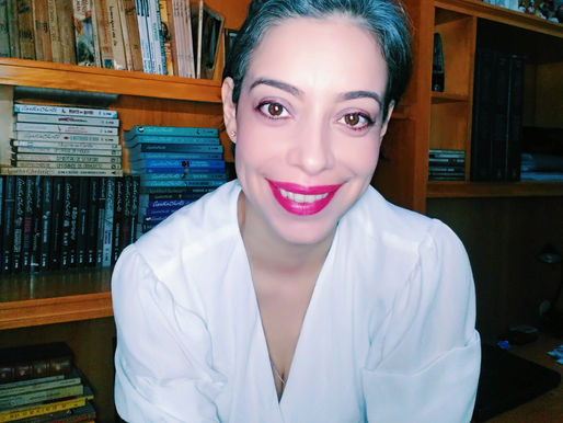 Autora Chris Sevla diz que literatura virou consolo durante pandemia