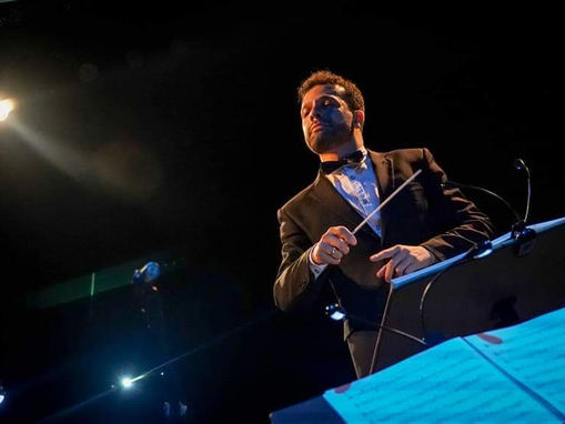 Conheça Rodrigo Hyppolito diretor geral, diretor musical e maestro de “Rock Memory”