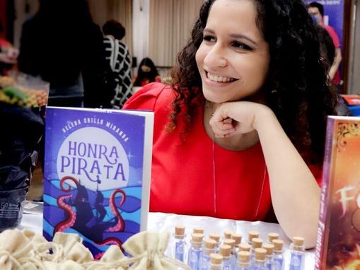 Helena Grillo e seu livro “Honra Pirata” são indicados ao Coerência Choice Awards 2021