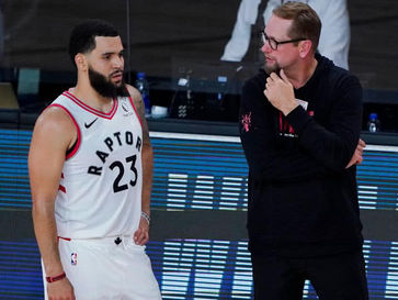 Nick Nurse es el entrenador del año