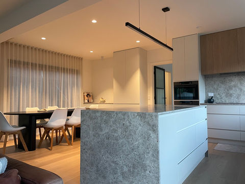 Michelle & Tom's Modern Minimalism Home