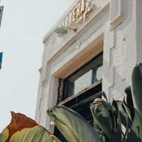 Carrera Café | Los Angeles | Brunch | Coffee shop | adresses | food guide | LA | cronut |