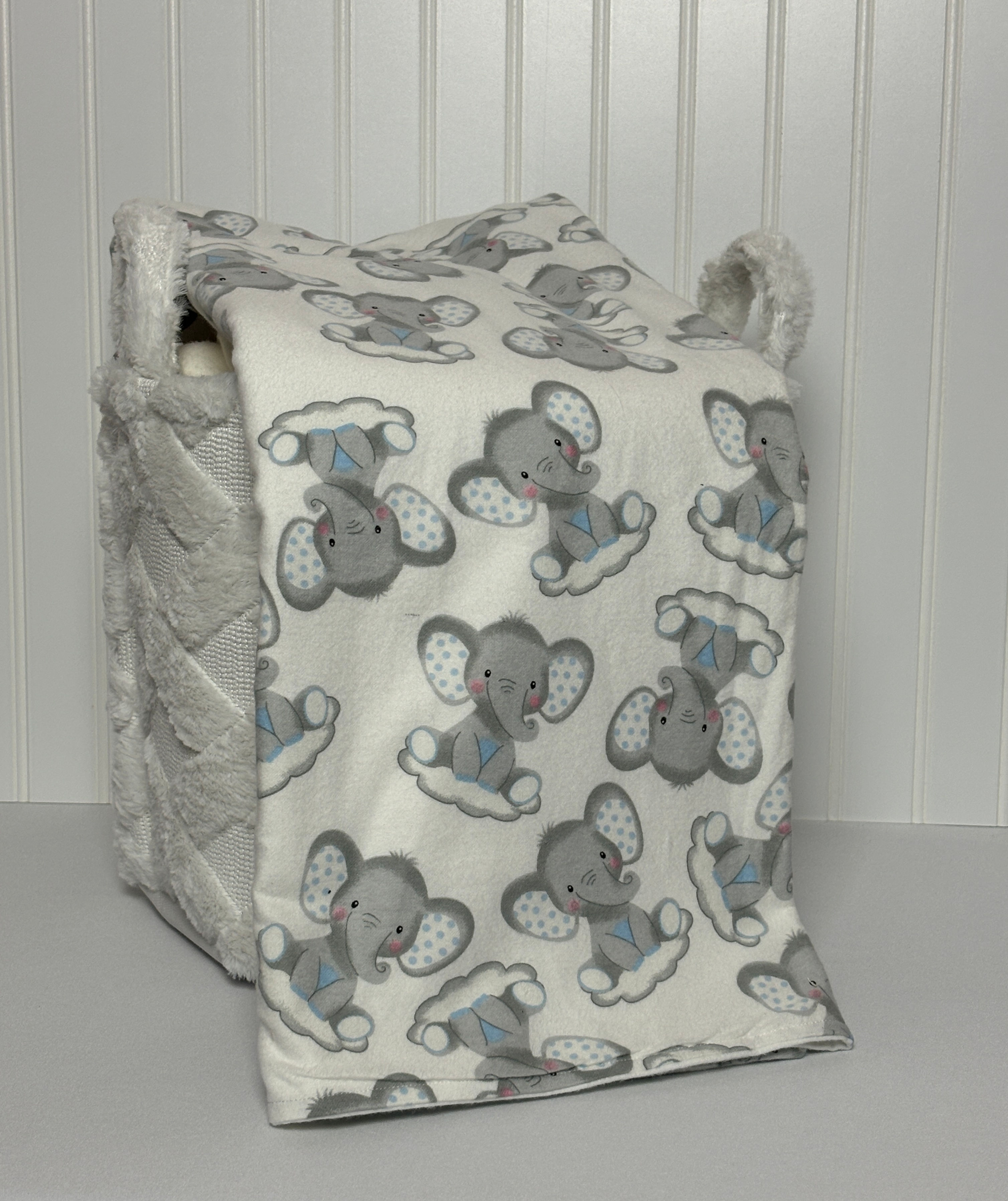 Sleepy Elephants - Flannel Receiving Blanket