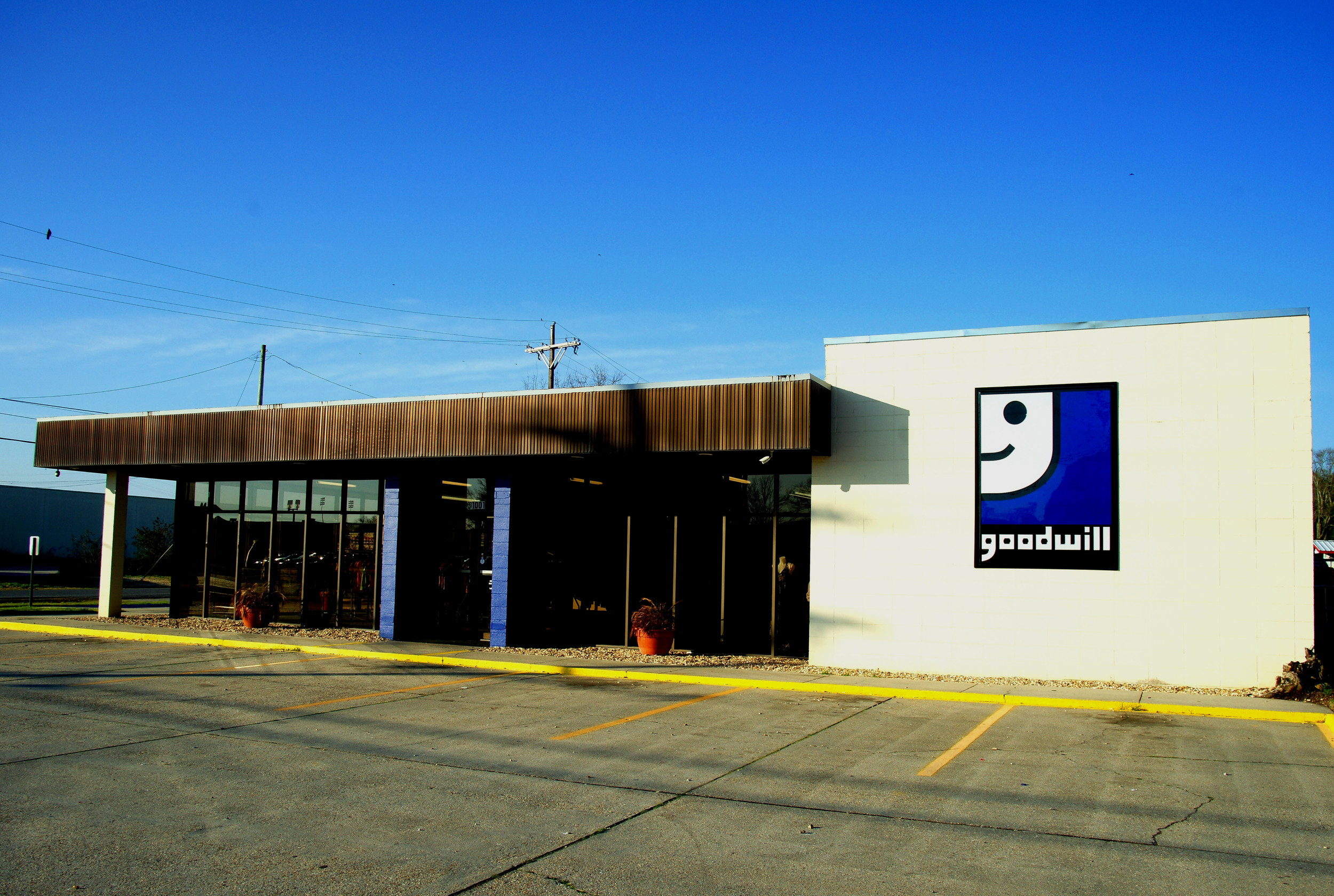 BERTRAND STORE Goodwill Acadiana