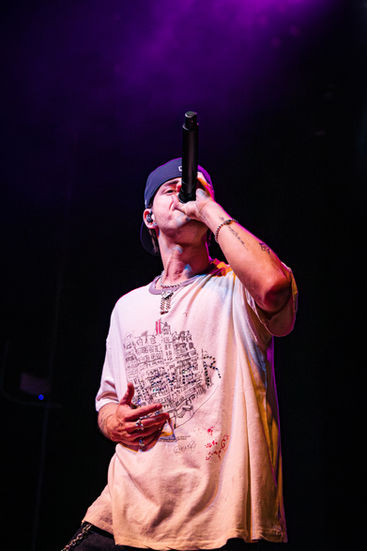 Corbyn Besson performing at Gramercy Theatre in New York, NY on March 23, 2026. Photos by Miranda Wyman