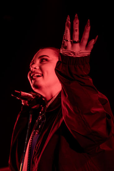 Lauren Spencer Smith performing at Moore Theatre in Seattle, WA on March 23, 2026. Photos by Vaneza Wyckoff.