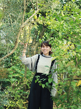鞍田プロフィール_要credit「©Mao Yamamoto」.jpg
