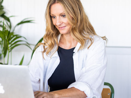 Becky, health and wellness coach specialising in women's health, hormonal balance, and fertility